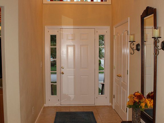 2 story foyer entrance