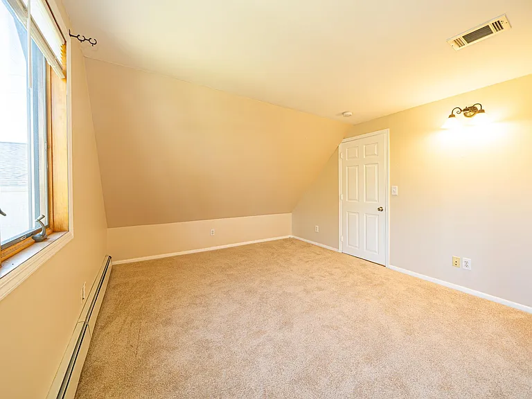 112 Prospect St #2 — Photo 9