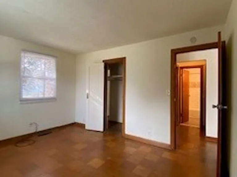 55363 Lexington Ave — Photo 9