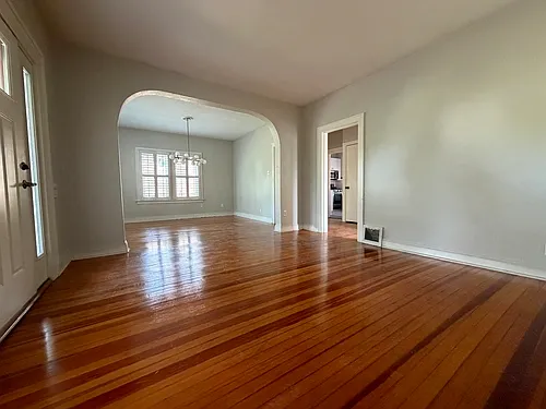 7416 Nottingham Ave — Photo 2