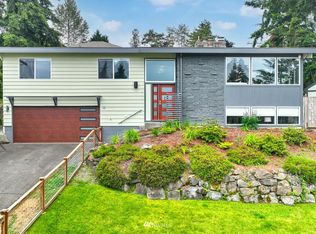 6205 NE 196th St, Kenmore, WA