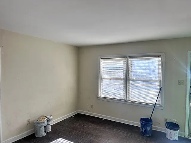106 S Blacknall St #B — Photo 9