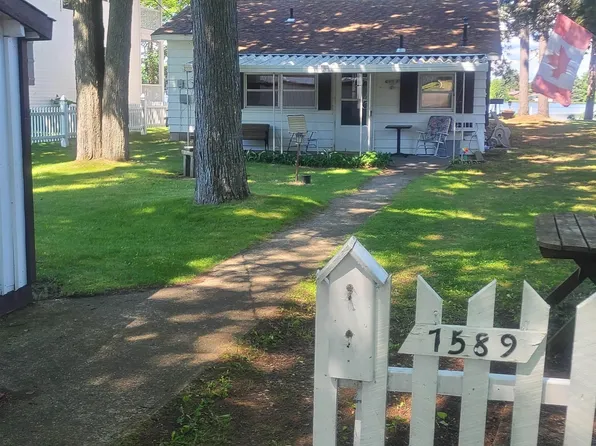 7589 E Cedar Lake Dr, Greenbush, MI 48738
