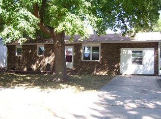 2512 Dale Dr, Champaign, IL 61821