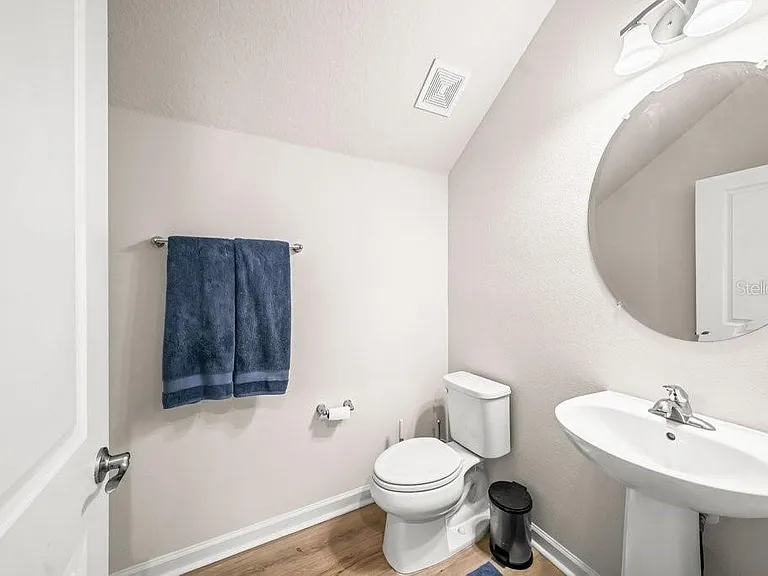 181 Tower Ct — Photo 17
