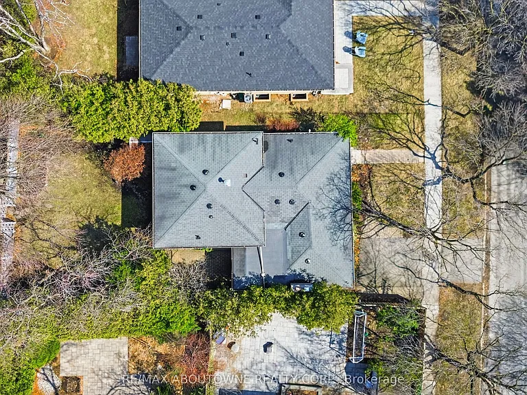 481 Anthony Dr — Photo 33