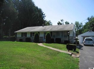 233 Woods Dr, Mechanicsburg, PA