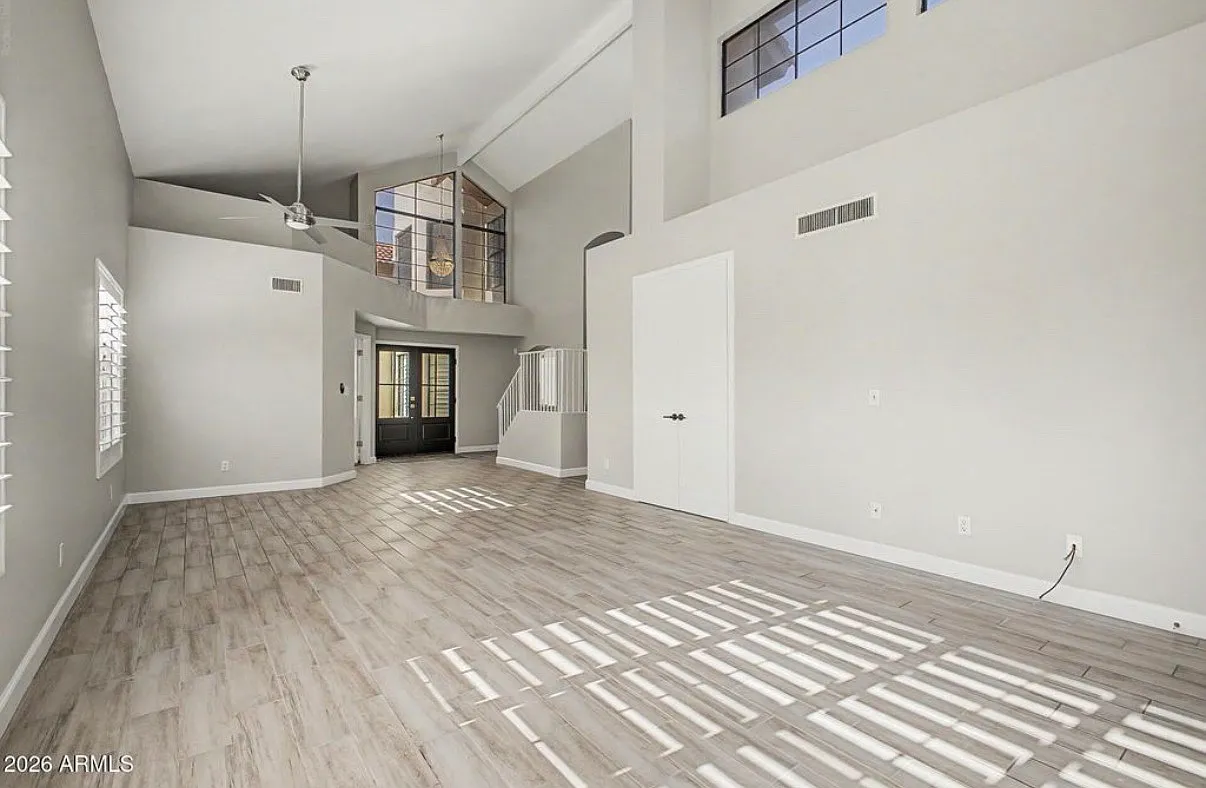 2 bed, 2.5 bath, 1618 sqft, $2,500 — Photo 2