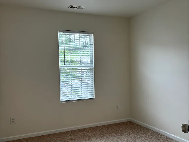 18 Sharpstone Ln — Photo 8