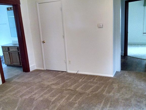 4th image of 1117 N Wheeling Ave