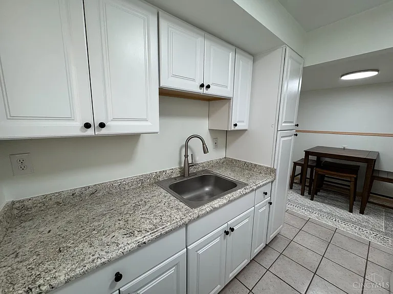 1589 Summit Rd #2 — Photo 19