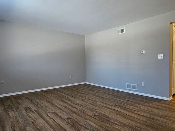 4th image of 4370 Flowerdale Ave APT C