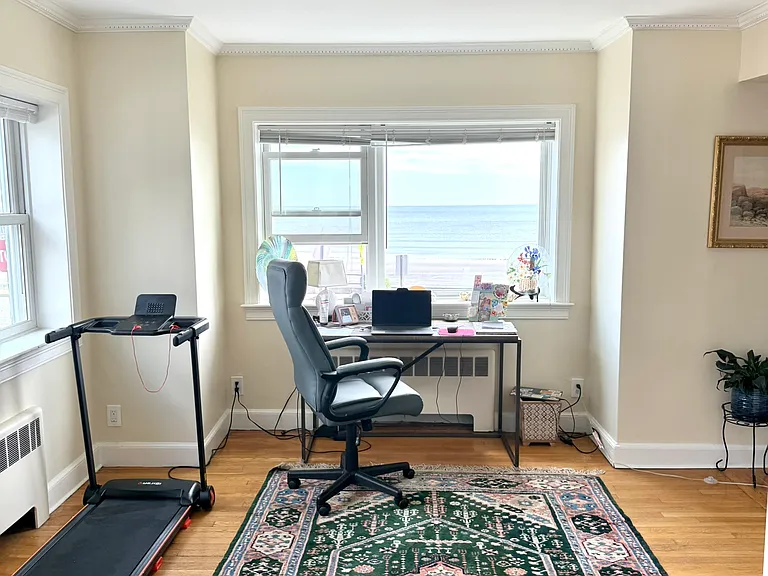 77 Lynn Shore Dr #1 — Photo 13