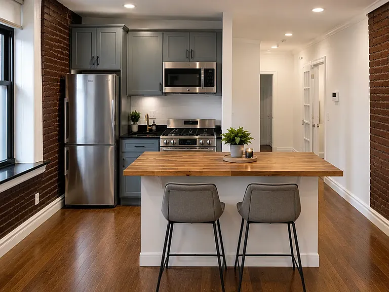 432 E 13th St #1D — Photo 2
