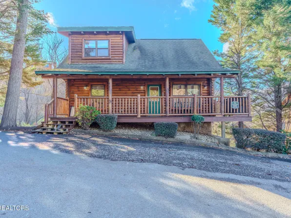 2010 Bear Creek Way, Sevierville, TN 37862