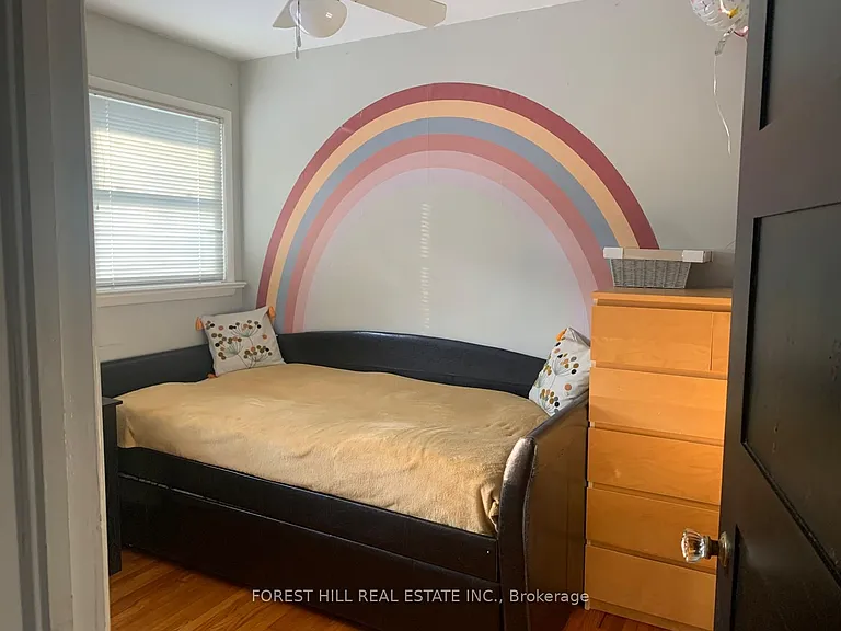 292 Griffith St — Photo 10