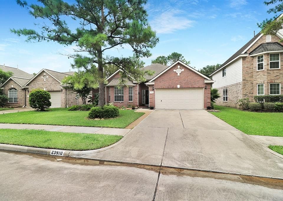 1st image of 23910 River Place Dr
