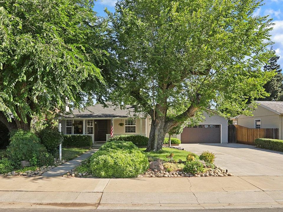 1st image of 1131 Lake Home Dr