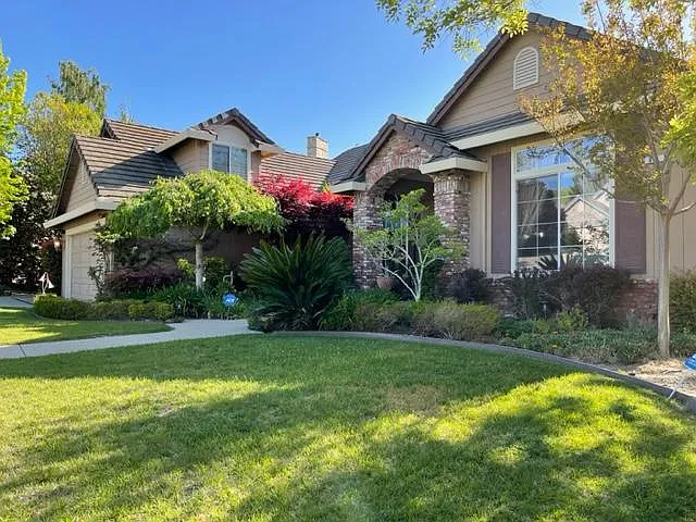 811 Fox Glen Pl — Photo 30