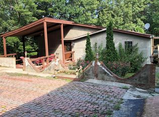 130 Casper St, Cobden, IL 62920