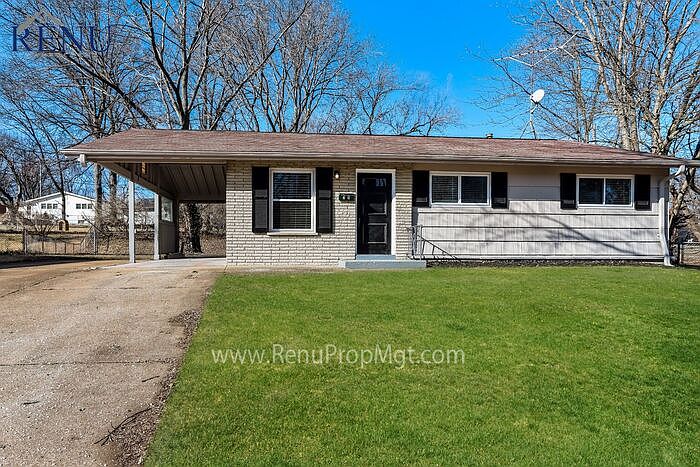 1st image of 35 Bluefield Ct