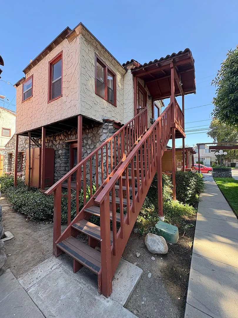 677-707 N Park, Pomona — Photo 4