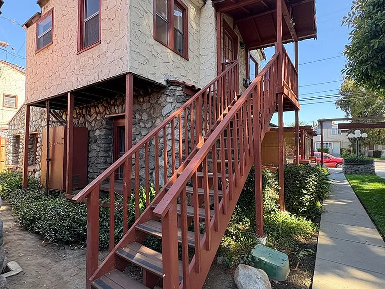 677-707 N Park, Pomona — Photo 10