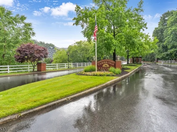350 Cambridge Dr, Ramsey Boro, NJ 07446
