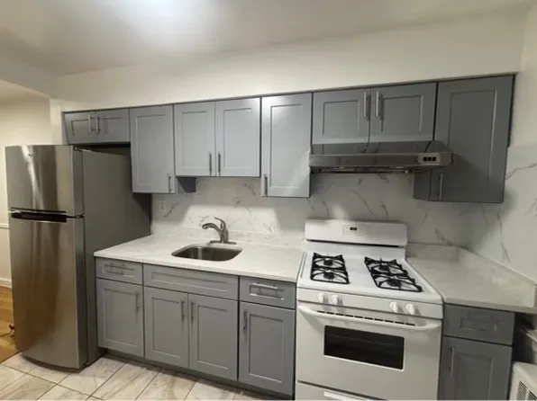 65-28 Utopia Pkwy #2, Fresh Meadows, NY 11365