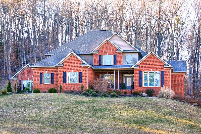 1st image of 3205 Scarlet Oaks Dr NW