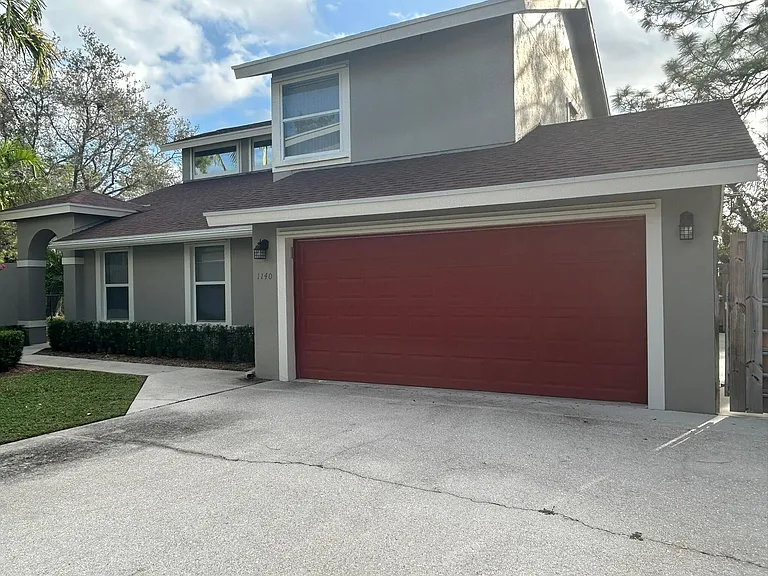 1140 Staghorn St — Photo 1
