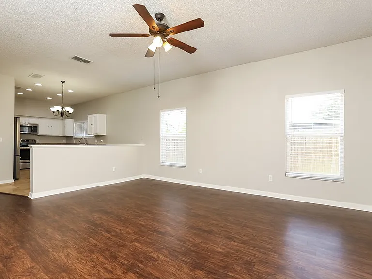 1149 Osprey Way — Photo 5