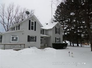 3028 E Riverside Rd, Buchanan, MI 49107
