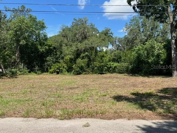 2404 NE 70th St, Gainesville, FL 32609