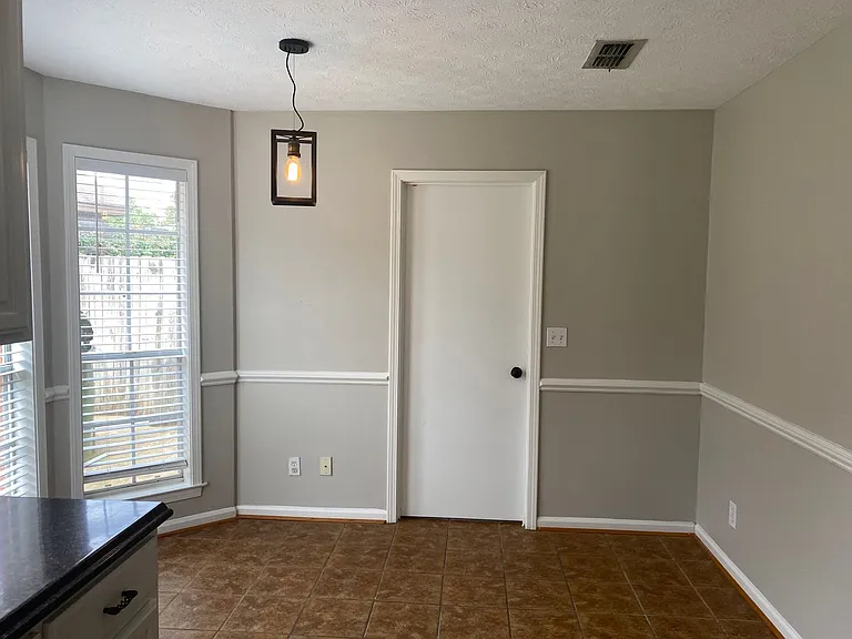 7301 Brampton Ln — Photo 12