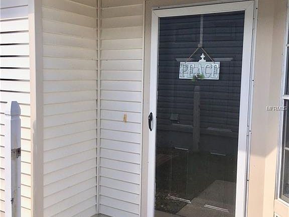 3rd image of 110 Lamplighter Dr