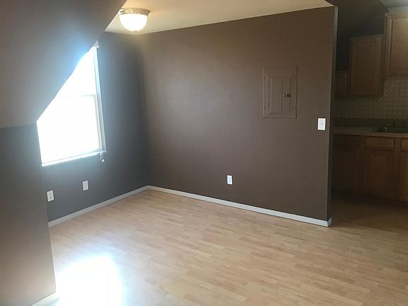 living/dining/bed