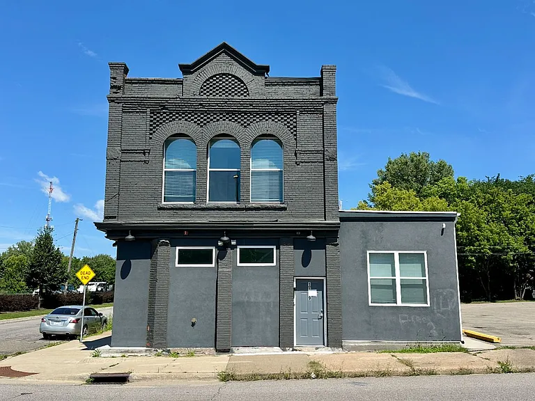1179 7th St E — Photo 9