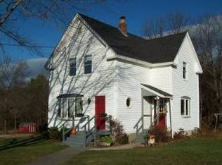 9 Jackson Ln, Kennebunk, ME 04043