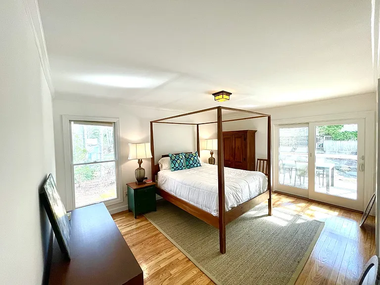 Peconic Hills Dr — Photo 11