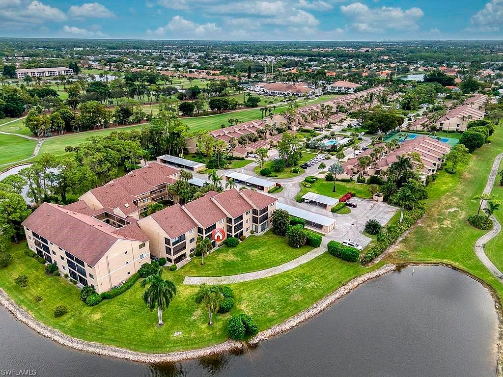 5250 Fox Hollow DR #522