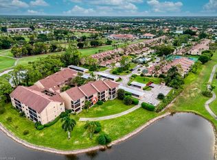 5250 Fox Hollow DR #522, NAPLES, FL 34104