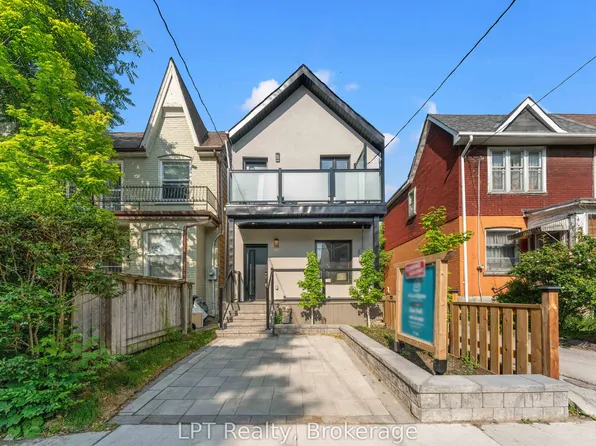 204 Franklin Ave, Toronto, ON M6P 3Z3