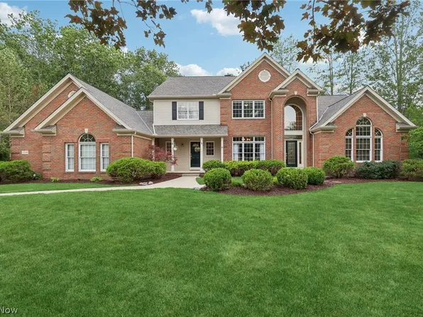 37540 Delamere Ct, Solon, OH 44139