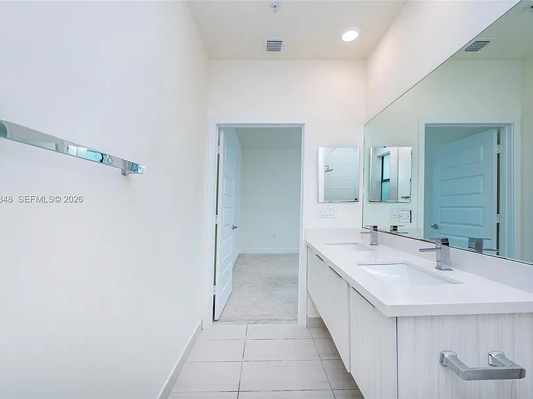 10461 NW 82nd St #10 — Photo 18
