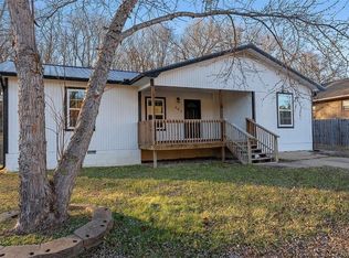 404 Amber St, Huntsville, AR 72740