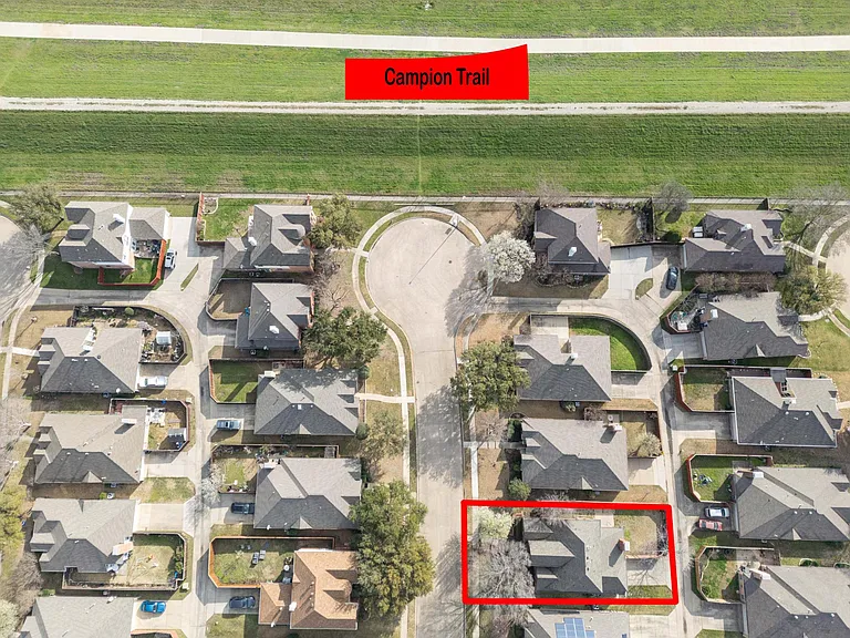 Home is located in a culdesac with access to the trail system