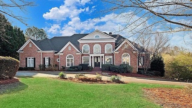 2nd image of 2330 Sugarloaf Club Dr