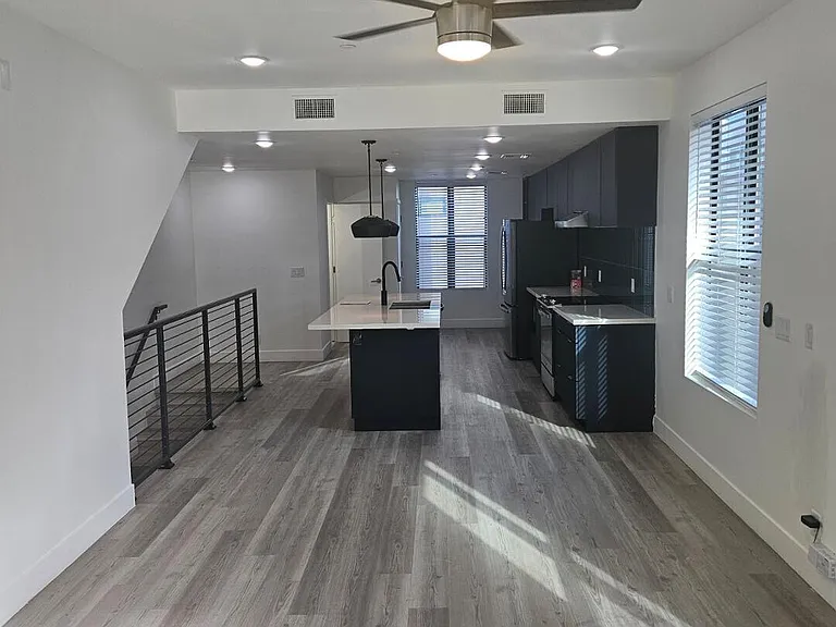 309 S Roosevelt St — Photo 11