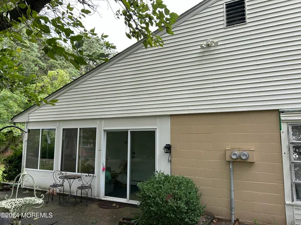 24D Crestwood Parkway, Whiting, NJ 08759